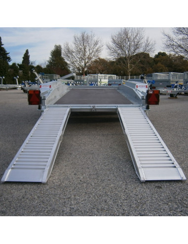 P.ENGIN 300*145 RAMPE PTC 2500 KG (Lider)