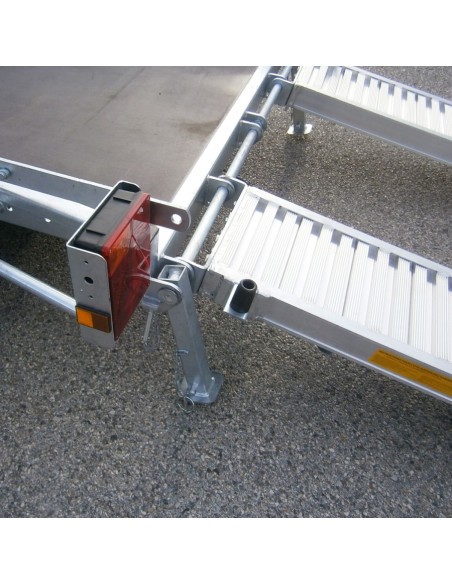 P.ENGIN 300*145 RAMPE PTC 2500 KG (Lider)