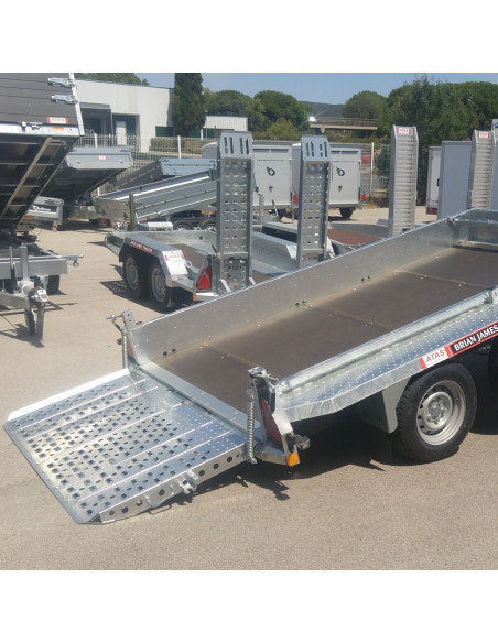 P.ENGIN  HY+PONT  310x170 - 3500 KG (Brian-James) Stock uniquement
