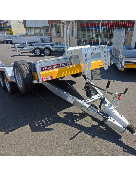 P.ENGIN  HY+PONT  310x170 - 3500 KG (Brian-James) Stock uniquement