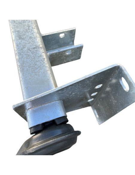 ESSIEU ARRIERE DE 22330 4T115 500 KG (Lider)
