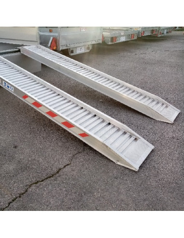 RAMPES ALU RENFORCEES 2500*355 CHARGE MAXI 3600 KG LA PAIRE