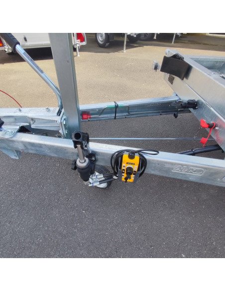 TRIBENNE 310*176 - 3000 KG PTC  2 ESSIEUX - ACIER  HDS (Saris)