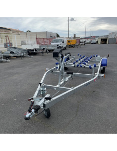 REMORQUE IMMATRICULEE PORTE BATEAU 1350 KG HF-338-FM MODELE EXPO