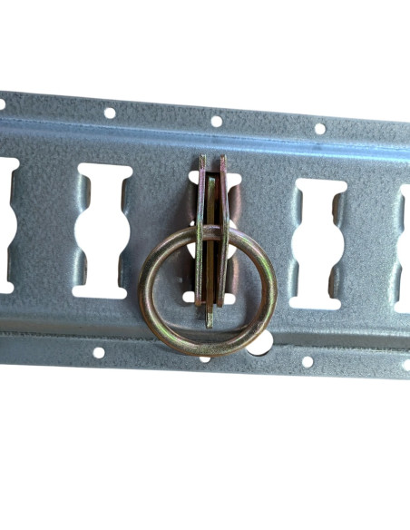 ANNEAU D'ARRIMAGE ACIER POUR RAIL DE FIXATION A FENTES