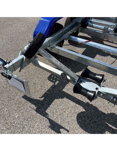 DESTOCKAGE PORTE-BATEAU 1800 KG PTC - EASY FIT 2 ESSIEUX (Sunway) MODELE EXPO IMMATRICULE
