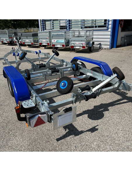 DESTOCKAGE PORTE-BATEAU 1800 KG PTC - EASY FIT 2 ESSIEUX (Sunway) MODELE EXPO IMMATRICULE