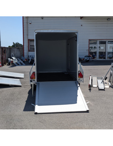 FOURGON ROADSTER 255 - 255x125x155 - 750 KG NON FREINE - COMPOSITE - BLANC + P. LATERALE + Jantes Alu (Debon)