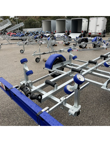PORTE-BATEAU 750 KG PTC TIMON BASCULANT ROULEAUX (Sunway)