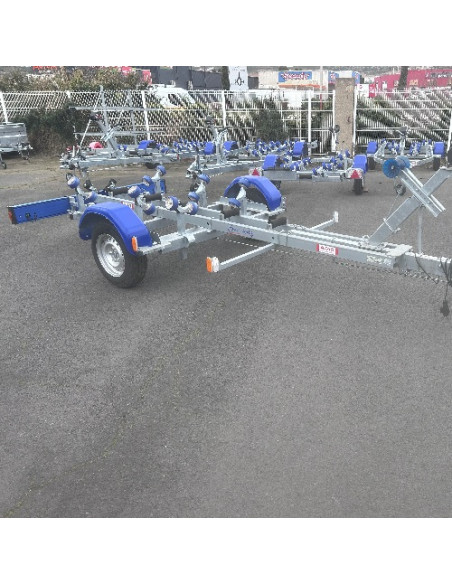 PORTE-BATEAU 900 KG PTC - TIMON BASCULANT (Sunway)