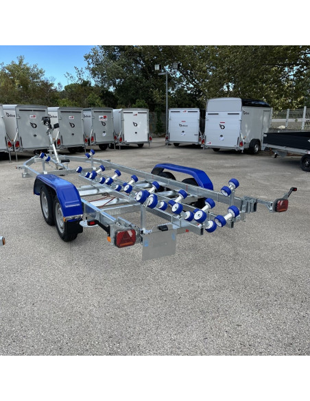 PORTE-BATEAU 2700 KG PTC - MULTI-ROULEAUX Sunway)