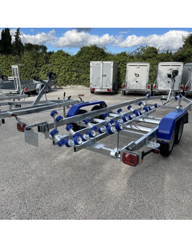 PORTE-BATEAU 2700 KG PTC - MULTI-ROULEAUX Sunway)