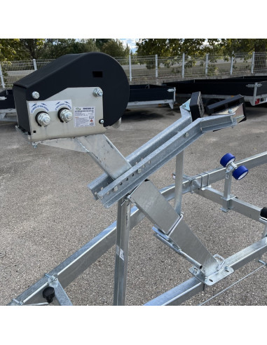 PORTE-BATEAU 2700 KG PTC - MULTI-ROULEAUX Sunway)