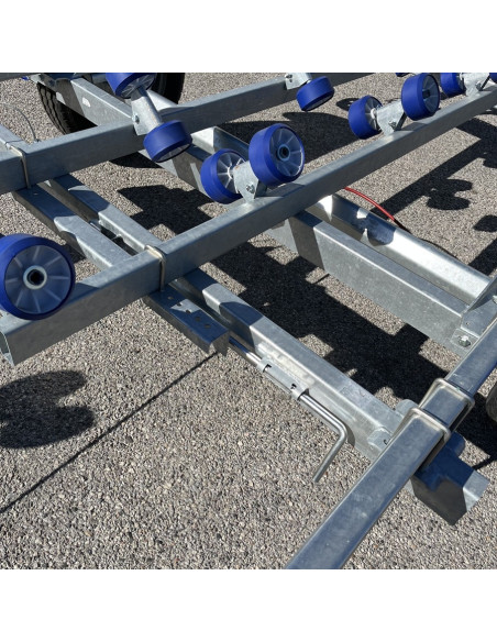 PORTE-BATEAU 1600 KG PTC - MULTI-ROULEAUX (Sunway)