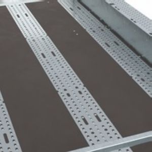 OPTION 3 RAILS METAL INTEGRES AU PLANCHER 220 / GENERAL PLANT
