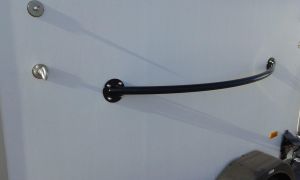 BARRE D ATTACHE SUPLEMENTAIRE LAQUEE NOIRE